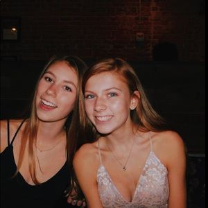 Meet your Posher, Amelia